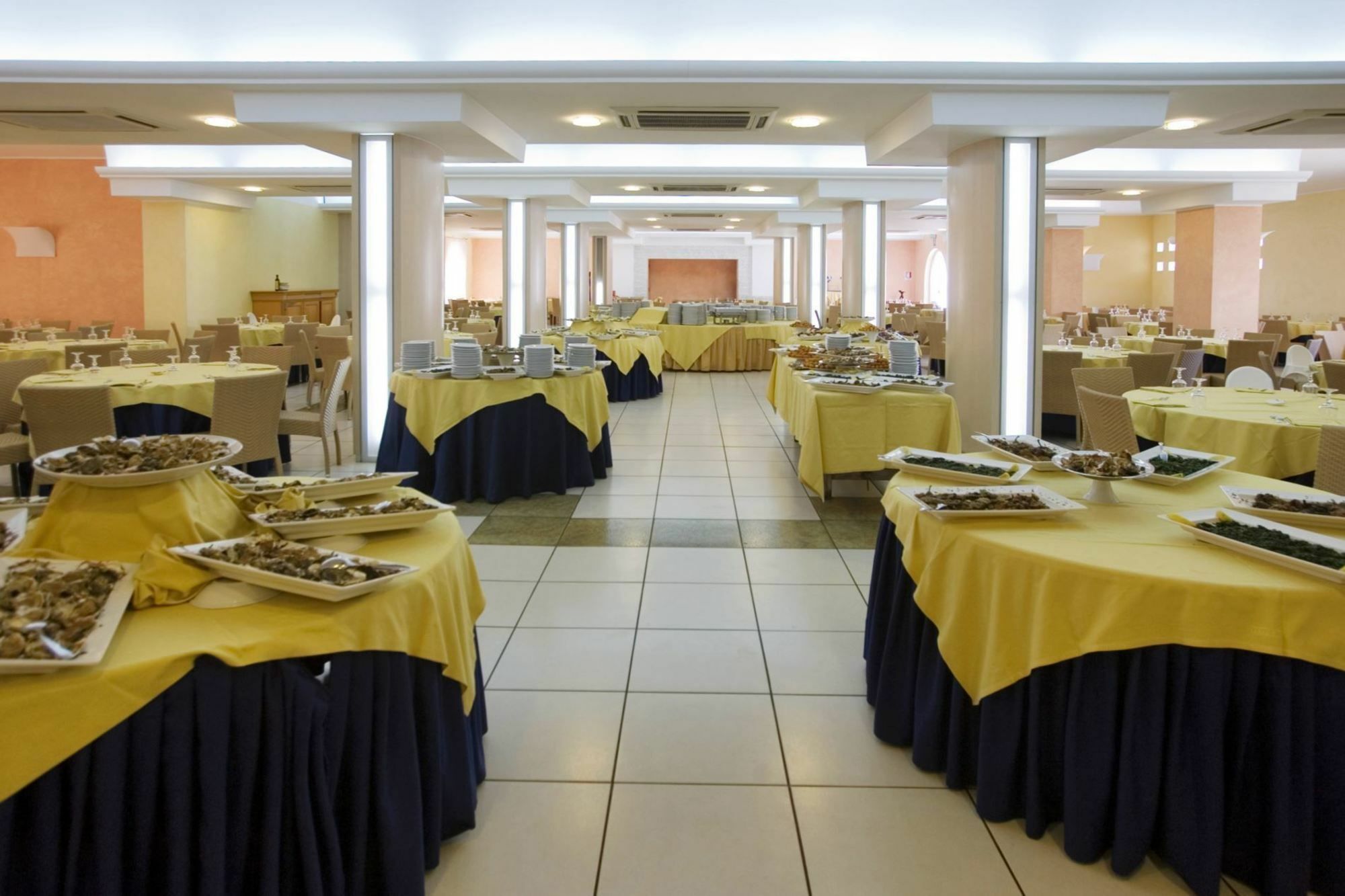 Futura Club Torre Rinalda Hotel Eksteriør billede