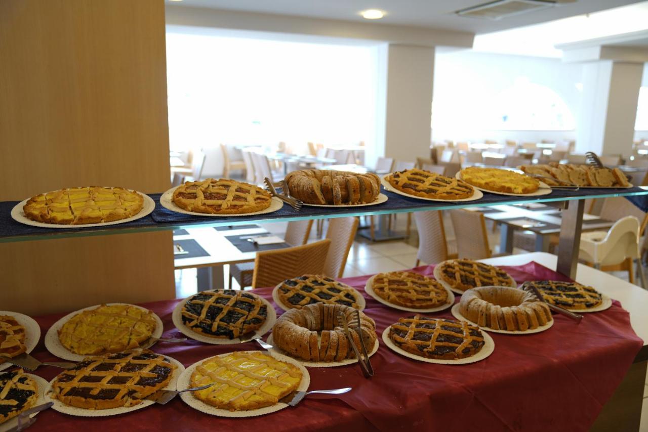 Futura Club Torre Rinalda Hotel Eksteriør billede